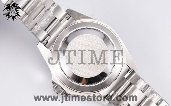 Submariner 16610 LN - Image 9