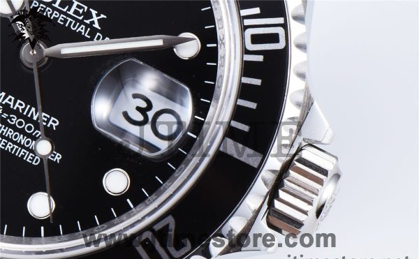 Submariner 16610 LN - Image 13