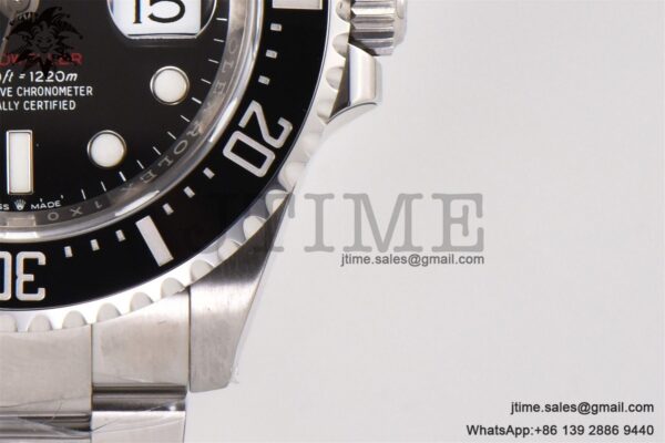 Sea-Dweller 4000 Baselworld 126600 ARF - Image 13