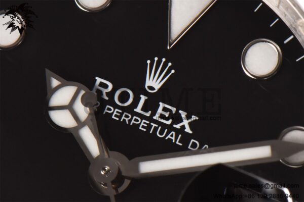 Sea-Dweller 4000 Baselworld 126600 ARF - Image 11