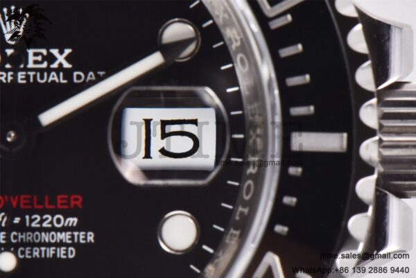 Sea-Dweller 4000 Baselworld 126600 ARF - Image 12