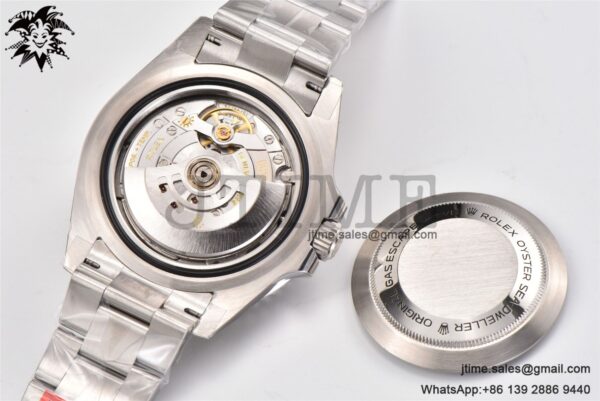 Sea-Dweller 4000 Baselworld 126600 ARF - Image 20